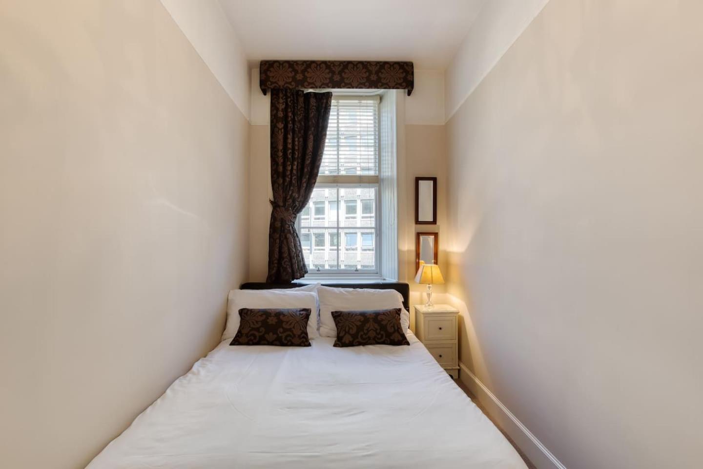 West Port - 2Br In The Heart Of The Old Town Just Off The Grassmarket Единбург Екстериор снимка