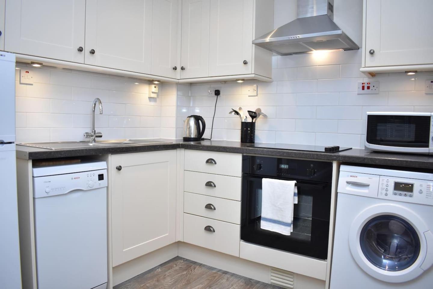 West Port - 2Br In The Heart Of The Old Town Just Off The Grassmarket Единбург Екстериор снимка