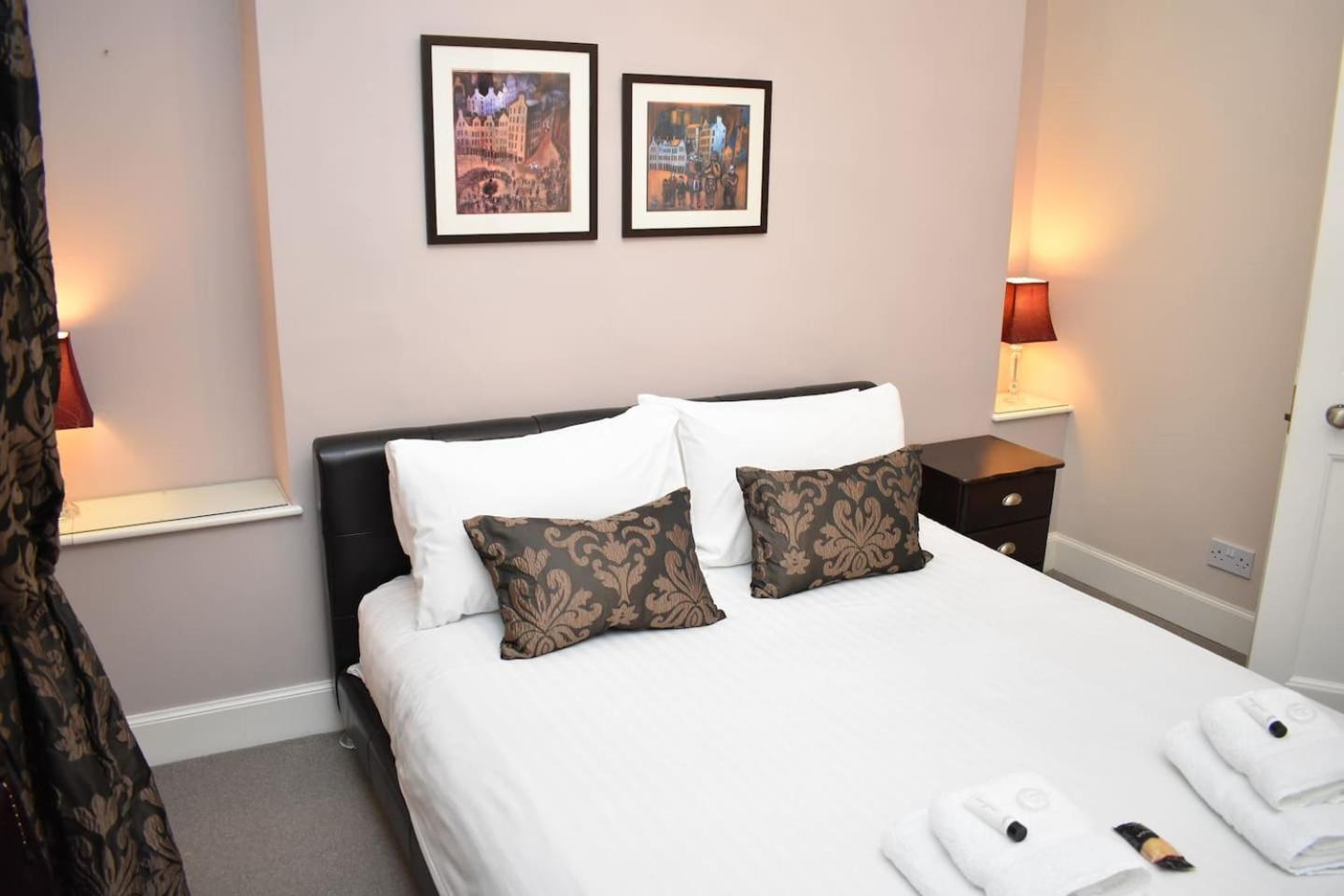 West Port - 2Br In The Heart Of The Old Town Just Off The Grassmarket Единбург Екстериор снимка