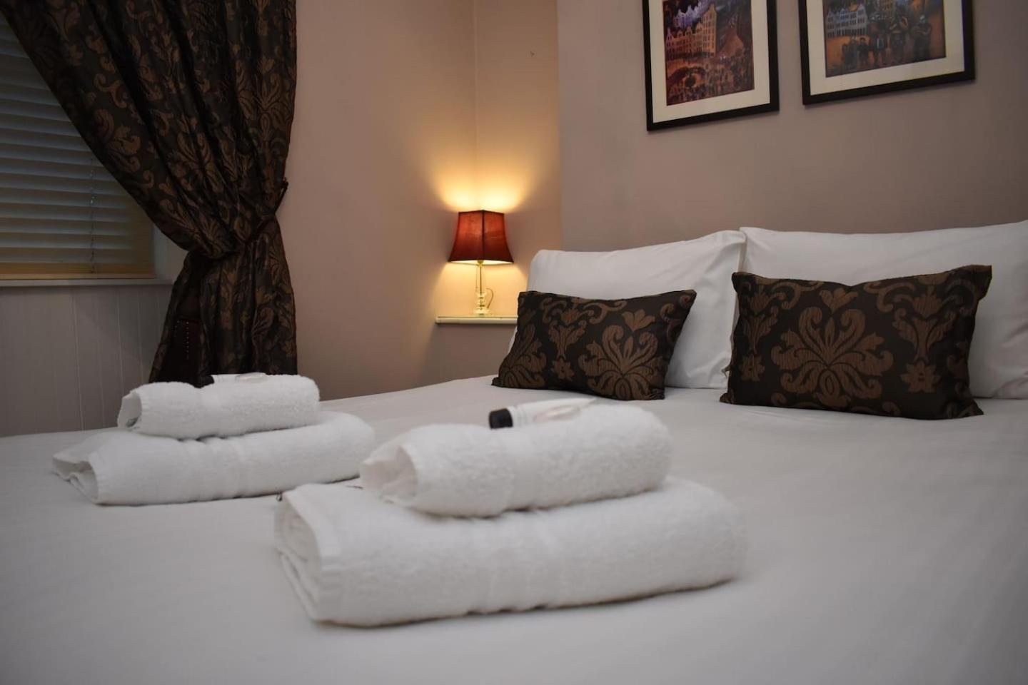 West Port - 2Br In The Heart Of The Old Town Just Off The Grassmarket Единбург Екстериор снимка