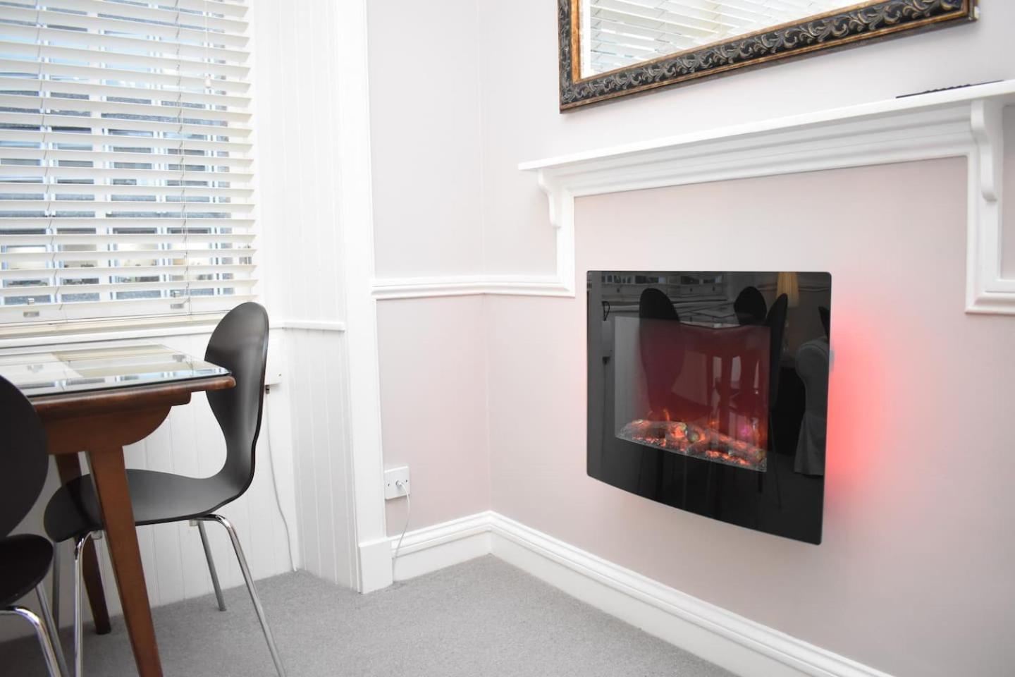 West Port - 2Br In The Heart Of The Old Town Just Off The Grassmarket Единбург Екстериор снимка