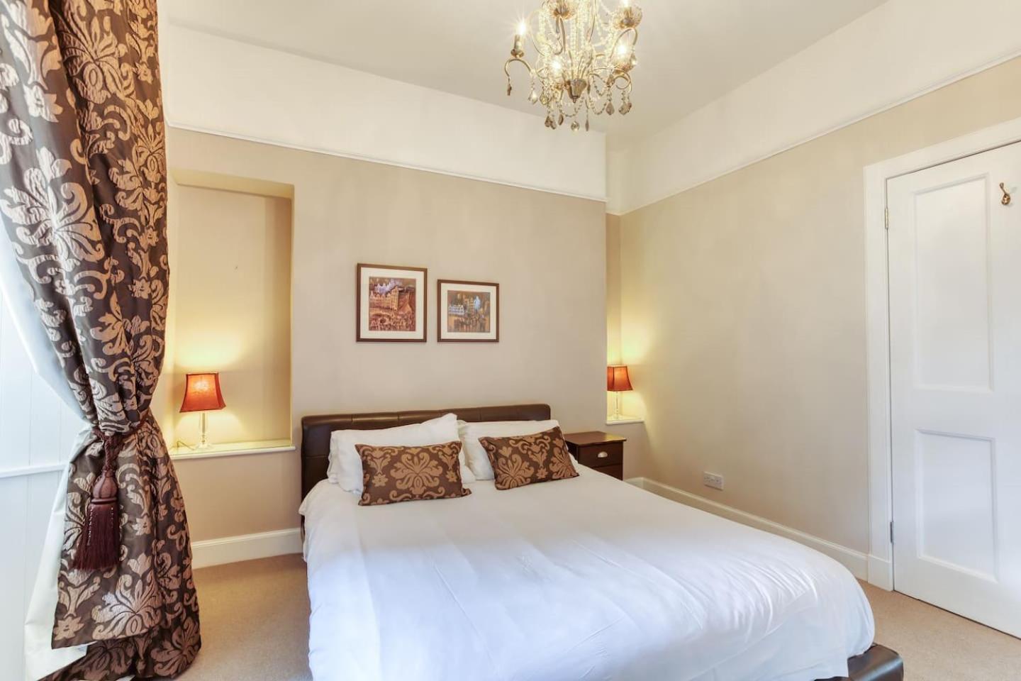 West Port - 2Br In The Heart Of The Old Town Just Off The Grassmarket Единбург Екстериор снимка